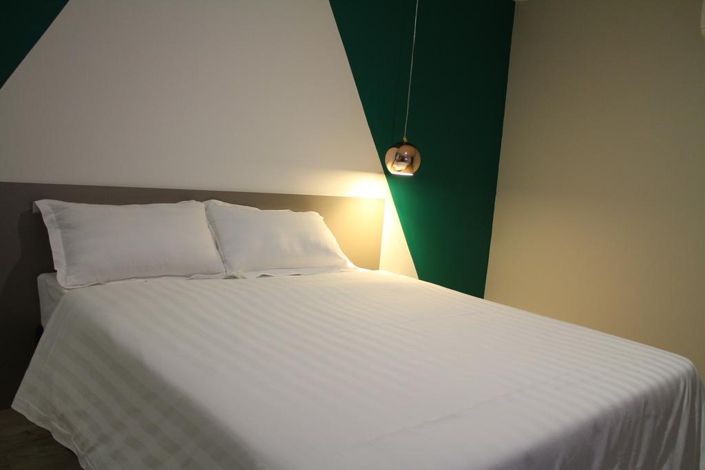 Dejaya Boutique Hotel Kuchai Lama Куала Лумпур Стая снимка