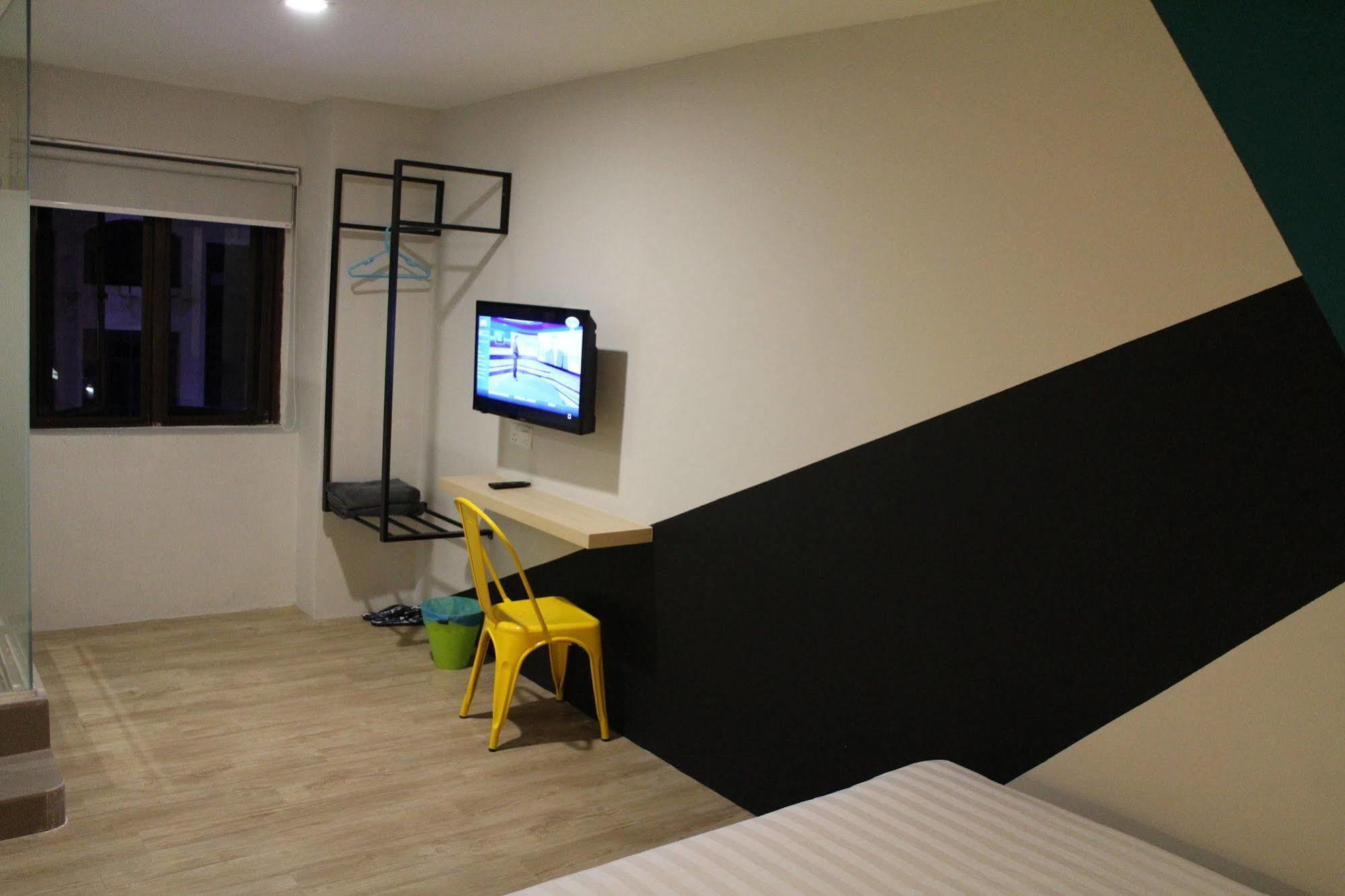 Dejaya Boutique Hotel Kuchai Lama Куала Лумпур Екстериор снимка