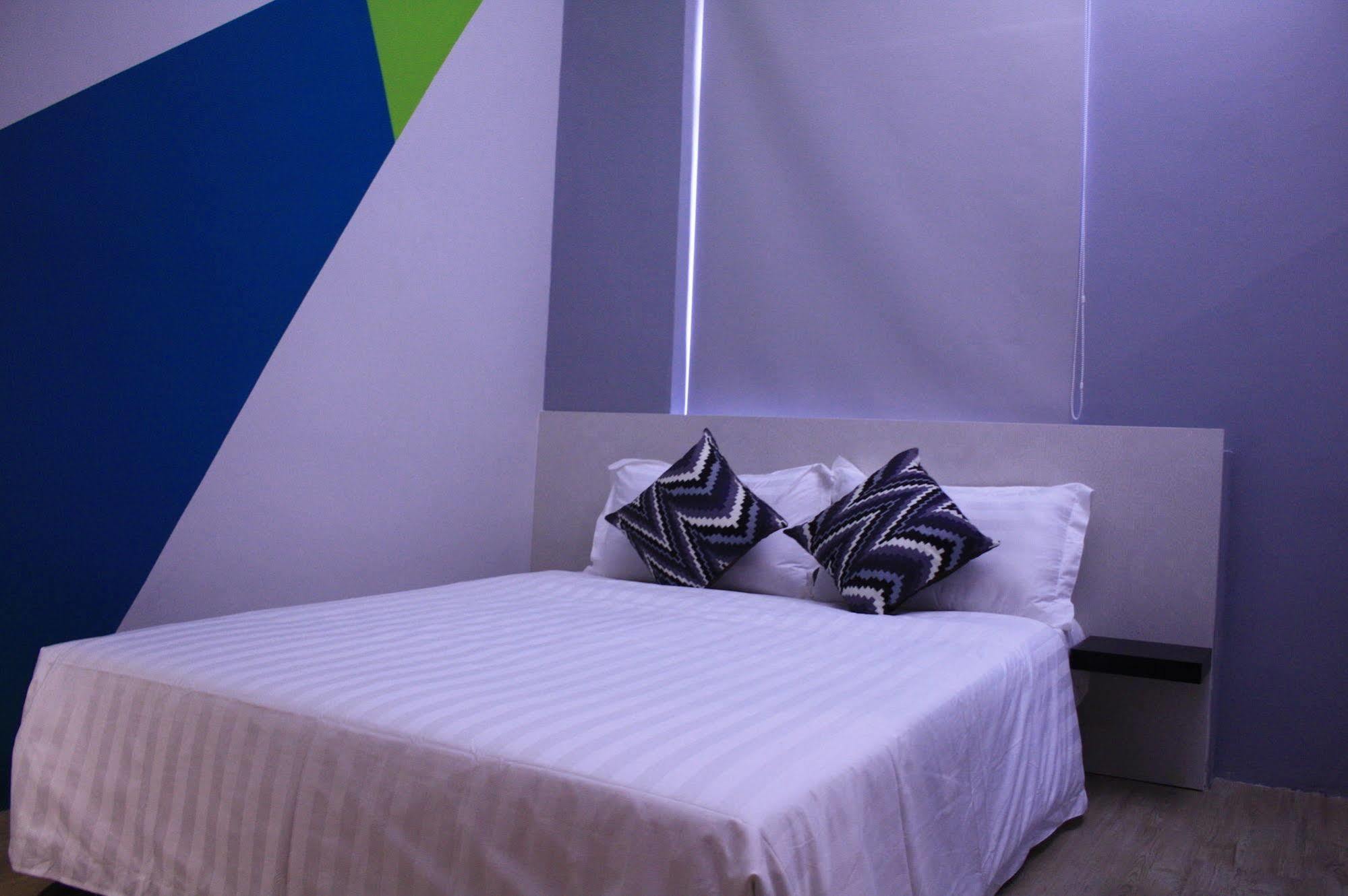 Dejaya Boutique Hotel Kuchai Lama Куала Лумпур Екстериор снимка
